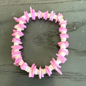 Women's Pink and White Shell Beaded Bracelet One Size